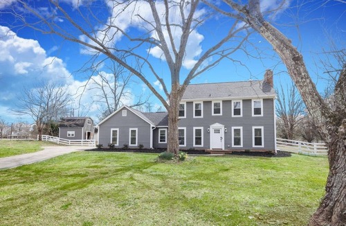Harrisburg House | Fully Renovated - 30 Night Min - 3/2.5 - Dogs OK - Smart Home