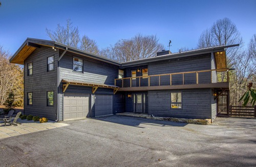 Highlands Hills House | Fully Renovated Modern Home, within 2 miles from downtown Highlands