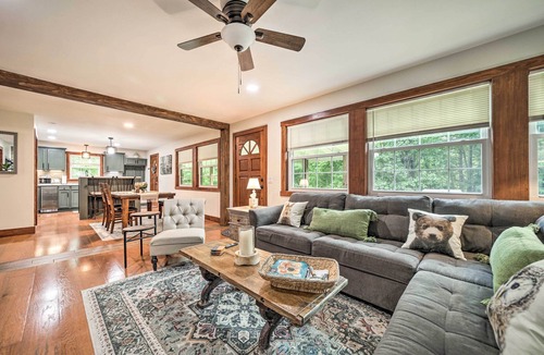 Highlands House | Fun Pet-Friendly Highlands Retreat w/Fenced Yard!
