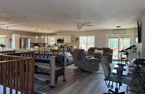 Aberdeen House | Fun place, Hot Tub, king Bed relax enjoy sleeps13 vacation Golf Pinehurst 2024