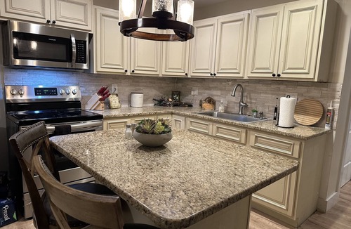 Aberdeen House | Fun place, Hot Tub, king Bed relax enjoy sleeps13 vacation Golf Pinehurst 2024