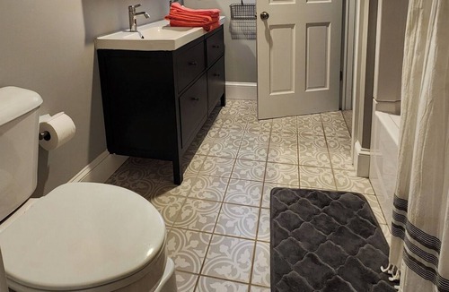 Elizabeth City House | Fur baby friendly home close to the water, downtown and the University.