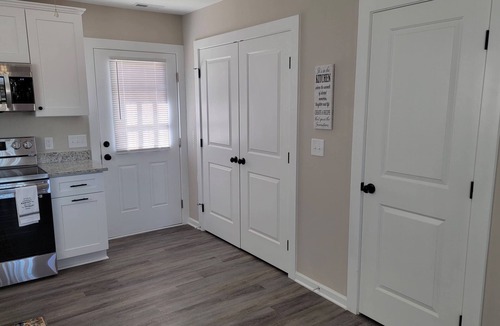 China Grove Apartment | FURNISHED Corporate Rental China Grove. 5 min to I85 & Hwy 29.
