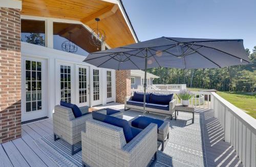 Louisburg House | Game Room and Pool! Luxe Louisburg Farmhouse