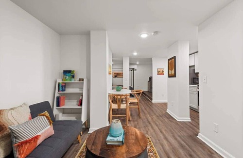 Belmont - Hillsboro Apartment | Garden Oasis | Hot Tub