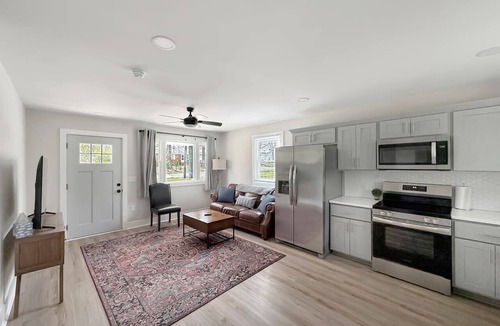 Southwest Raleigh House | Garner's Retreat | 2Bd/2Ba & Pet Friendly