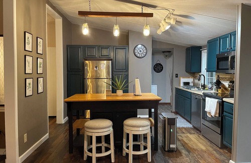 Littleton House | Gaston Getaway- Location, Lake, Fun & Firepit!
