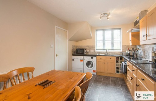 Rocester House | Sarah`s House: BBQ Parking 10mins To Alton Towers