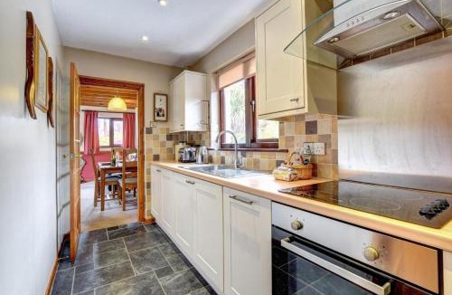 Devils Bridge House | Ger y Faen