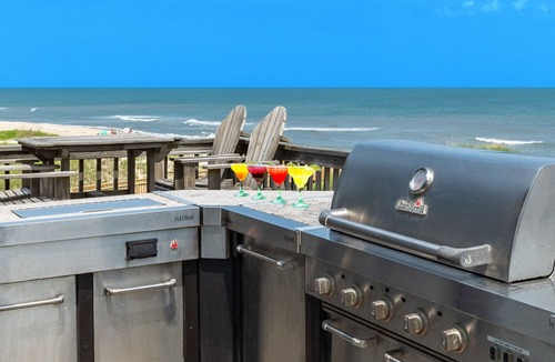 Rodanthe House | "Get away from the world?" "Stunning" "Phenomenal"