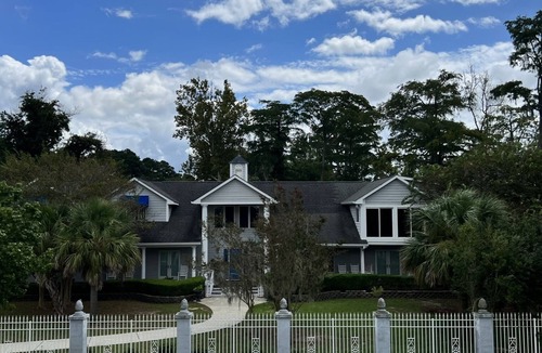 White Lake House | GilligansIslandResort.com White Lake Mansion w/Pvt Pier & Boat Dock Sleeps 18