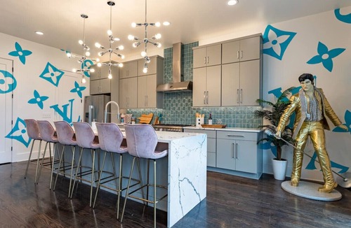 Talbot's Corner Villa | Glamour on the Rocks - Fashion Haus - Couture Murals & Rooftop Views