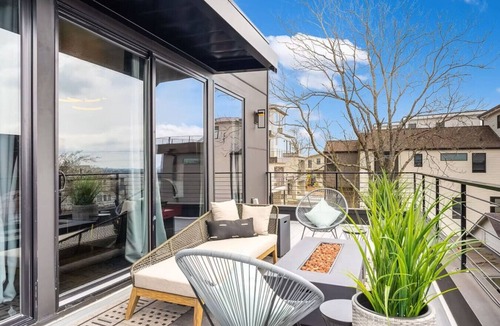 Talbot's Corner Villa | Glamour on the Rocks - Fashion Haus - Couture Murals & Rooftop Views
