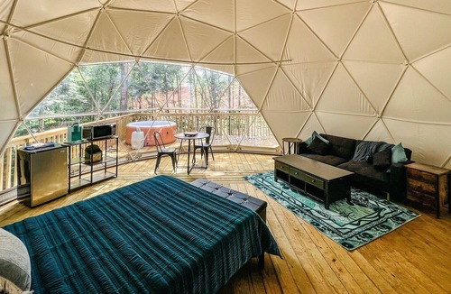 Mooresboro RV Rental | Glamping forest dome with hot tub in NC