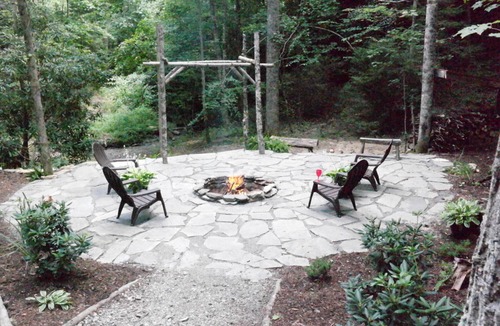 Apple Ridge RV Rental | Glamping Nearby Blowing Rock