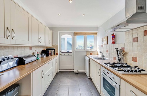 Newton Ferrers House | Glorious River Views from this dog friendly 3 bed house in Noss Mayo
