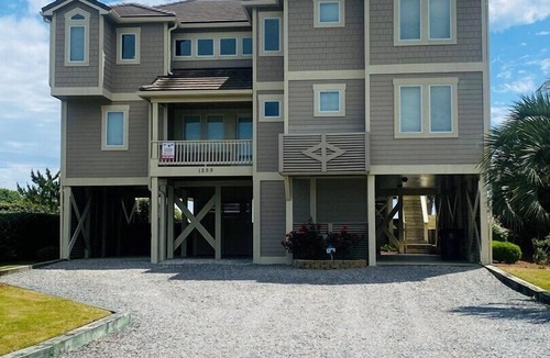 Holden Beach House | Goin's My Way - Extraordinary Ocean Views - Large Covered Porches - Sunroom!