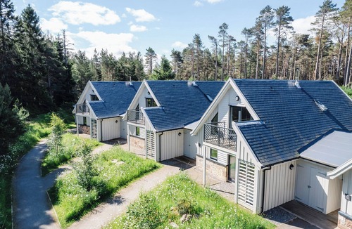 Alvie Cottage | Golden Eagle Lodge