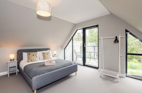 Alvie Cottage | Golden Eagle Lodge