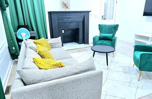 Kannapolis House | Golden lane Villa