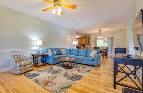 Tranquil Harbour House | Golf Cart, Bikes, Easy Beach Days! Oak Island