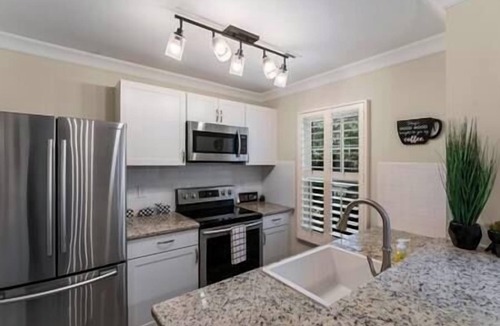 Piper Glen Estates House | Golf Oasis Modern Townhome!
