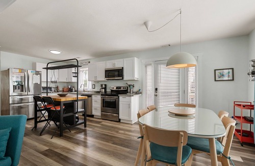 Colington House | Good Vibes Soundside: Cute, Soundside Home, Short Stays anytime with Hot Tub!