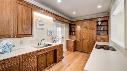 Debordieu Colony House | Gorgeous Beach Close Villa with Barbecue in Georgetown, South Carolina