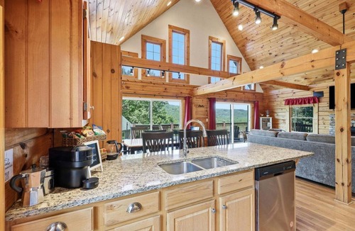 Bostic Cabin | Gorgeous mountain views~Sunsets~Hot Tub~Fire Pit