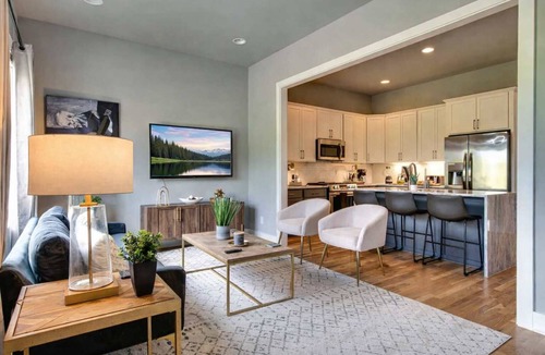 Haynes Area House | Gorgeous Nashville Retreat Skyline Rooftop