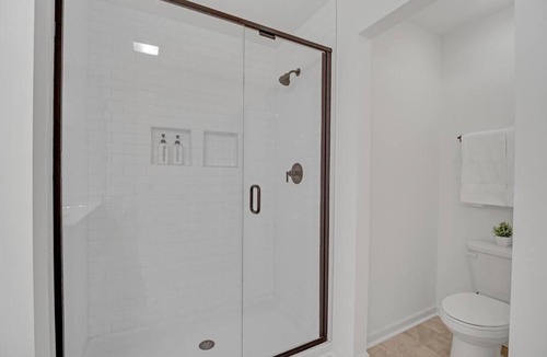 Harwood Lane House | Gorgeous New Townhome/Charlotte!