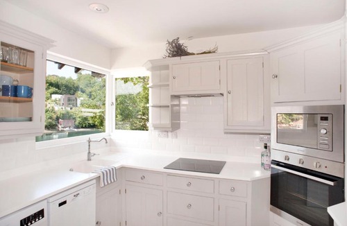 Noss Mayo House | Gorgeous riverfront holiday cottage