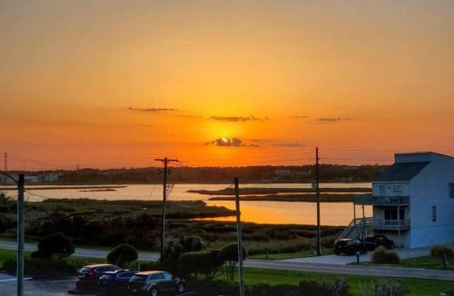 Sneads Ferry Apartment | Gorgeous views, Oceanfront, Pool,The Driftwood!