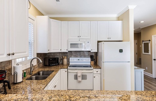 St. James Condo | Gorgeous Views of the St James Marina from this 1st Floor Dog Friendly Condo