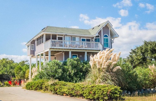 Whalehead Beach House | Graceland
