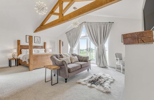 Grafton Regis House | Grafton Fields near Silverstone