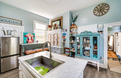High Point House | Grand Historic Home w/Yard & Deck in High Point!