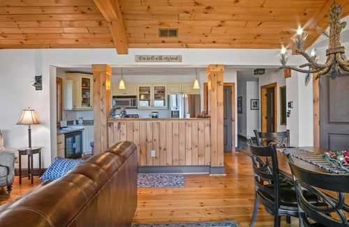 Foscoe Condo | Grand Oaks B6- Mountain Condo, Gated Resort, Indoor/Outdoor Pools and Hot Tub, Fitness Area, Fish.