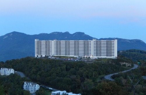 Sugar Mountain Condo | Grandfather mountain sunrise