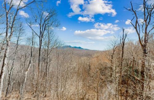 Newland House | Grandfathers Vista