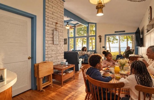 Au Gres House | Grannys Cabin