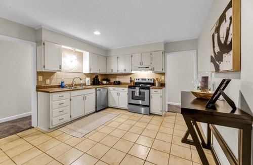 Winston - Salem House | Great 4 Long Stays! 4 Miles From Hosp & Shopping!