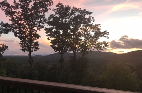 Fletcher House | Great location, beautiful mountain and sunset views, hot tub and shuffleboard.