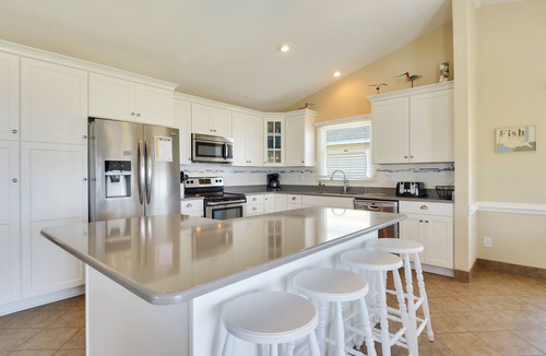 South Nags Head House | Great Oceanfront Home! Private Pool, Hot Tub, Rec Room. Bring the Pooch!