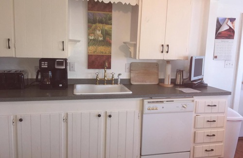 Avon House | Great Rates, Pet Friendly, Avon Village/Kinnakeet, We have It all!
