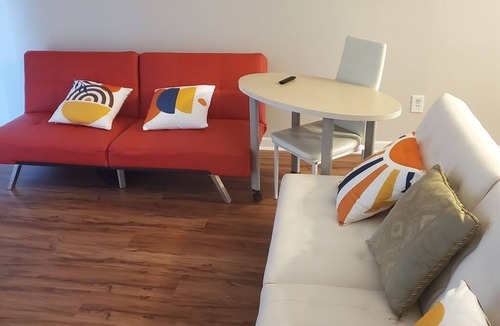 North Raleigh House | Great Space, Center of North Raleigh