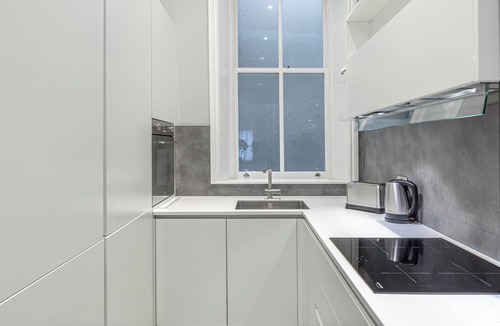 City of Westminster Apartment | Green Street by Aeria Apartments