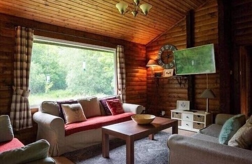 Rashfield Cabin | Grouse Lodge