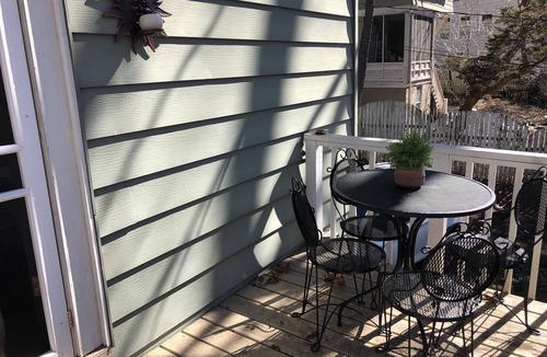 Murdock - Linden Apartment | Grove Park Hideaway #1 - Charming and cozy 1BR apartment