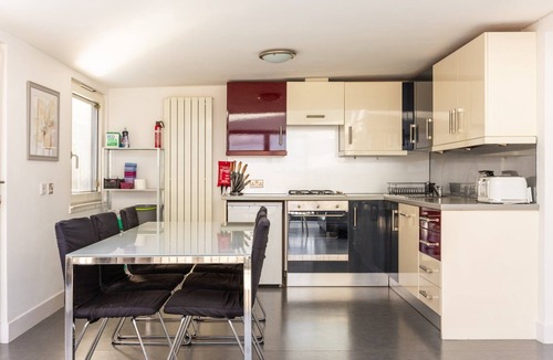 Craigmillar Apartment | GuestReady - Spacious 2Bed in Edinburgh